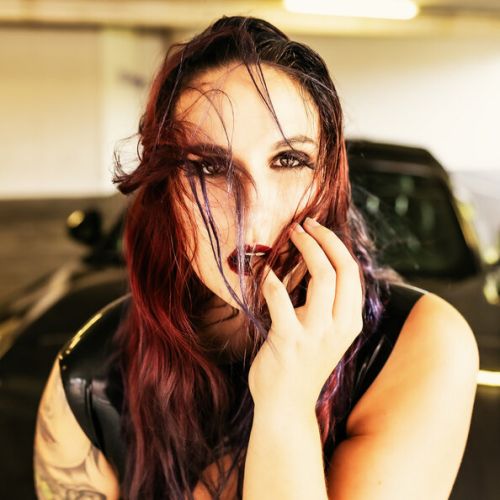 Galeriebild 3 von Megan Bound