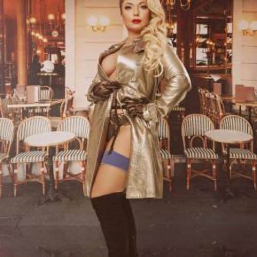 Galeriebild 3 von Domina-Bizarrlady Camellia