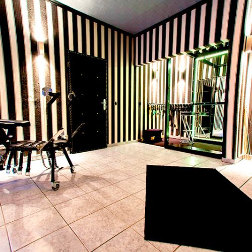 Galeriebild 11 von House Of Bizarre Dreams